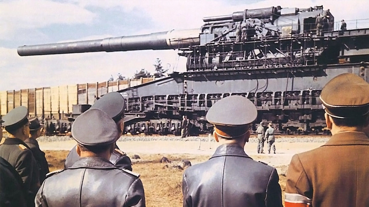 Cropped Schwerer Gustav Firing Test.jpg