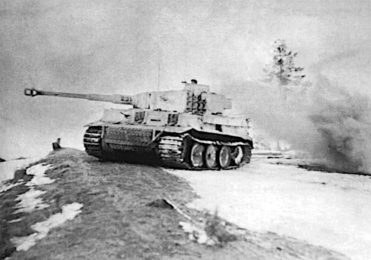 kawarthascalemodellers.com-tiger-pzkpfw-vi-231-after-battle-report-tiger-i-n231-of-the-schwere-panzer-abteilung-505-on-the-attack-in-vitebsk-sector-during-the-winter-of-1943-3.jpg