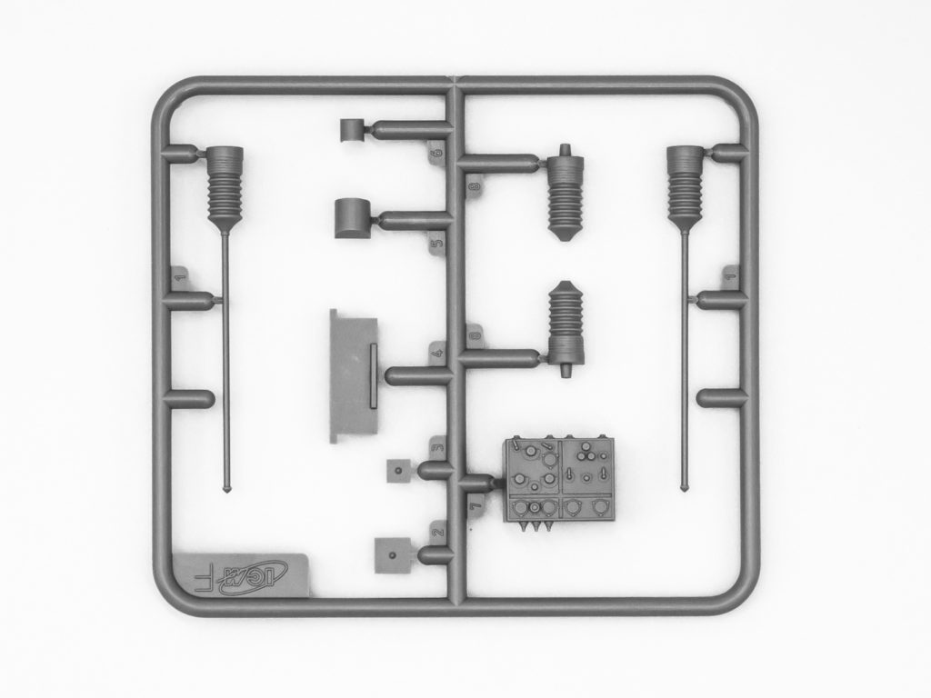 InSCALE Panzerspahwagen P 204 f German Railway Service Sprue Grayscale F