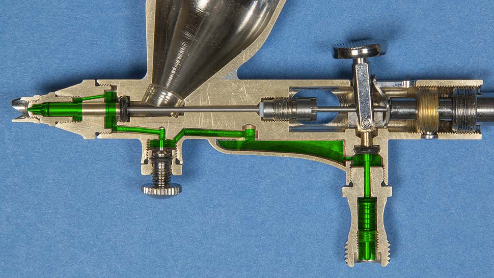 Airbrush Built-in MAC Valve Cutaway