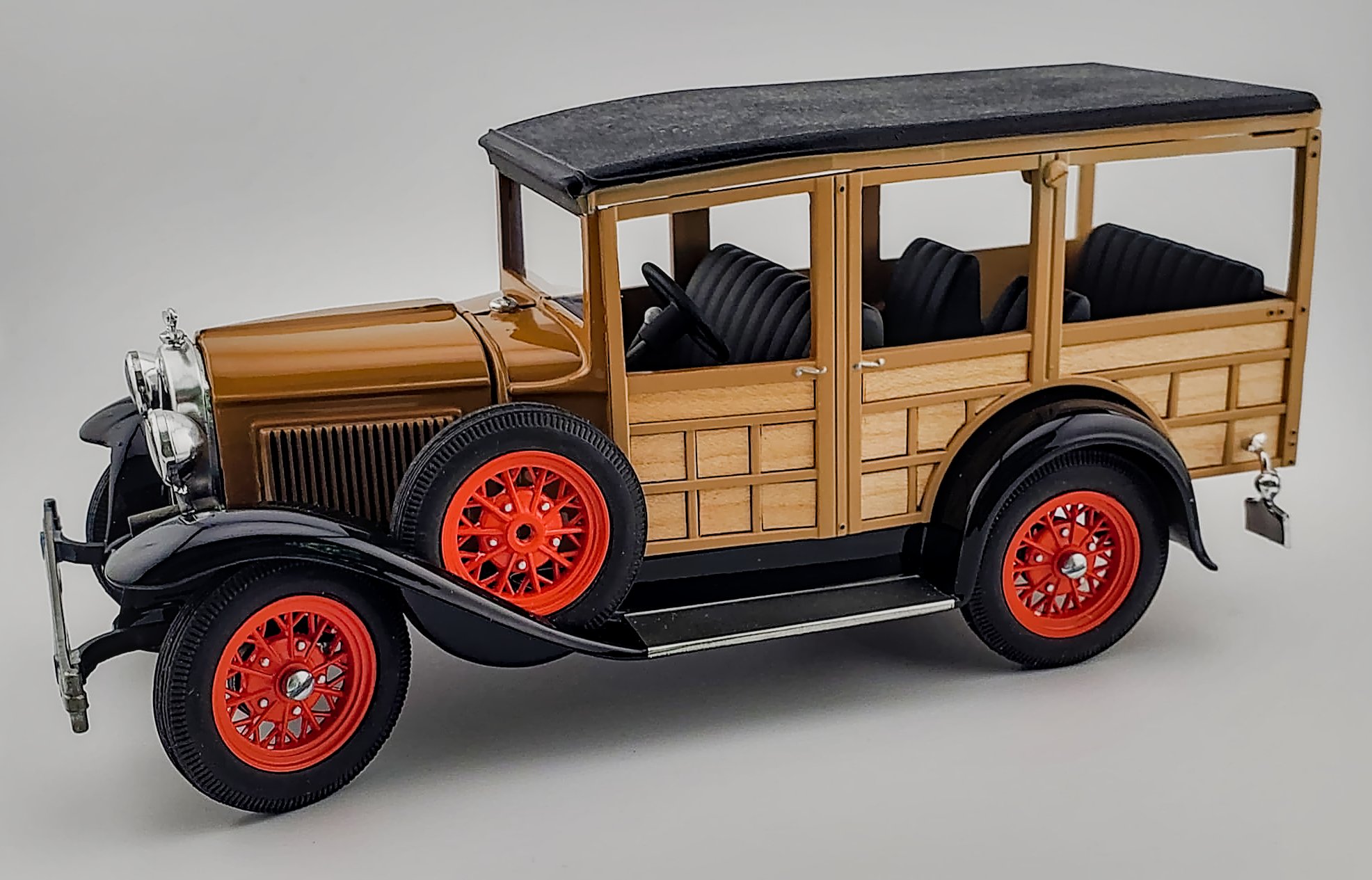 Hubley-1929-Ford-Model-A-Station-Wagon-Diecast-1961-1